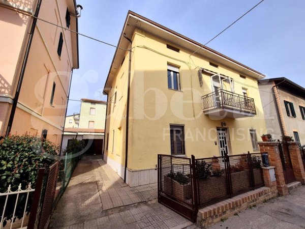 appartamento in vendita ad Assisi in zona Santa Maria degli Angeli