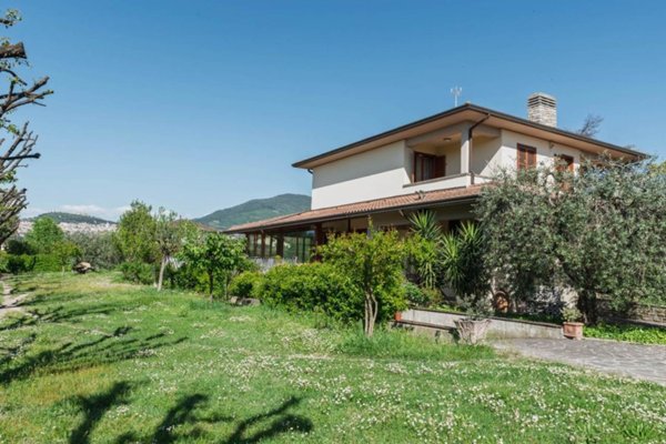 casa indipendente in vendita ad Assisi in zona Santa Maria degli Angeli