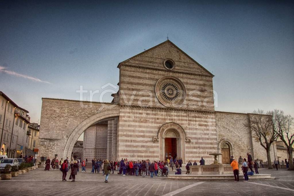 casa indipendente in vendita ad Assisi in zona Porziano