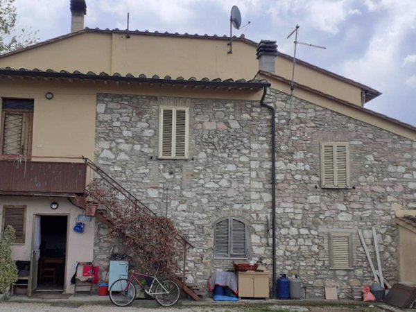 casa semindipendente in vendita ad Assisi