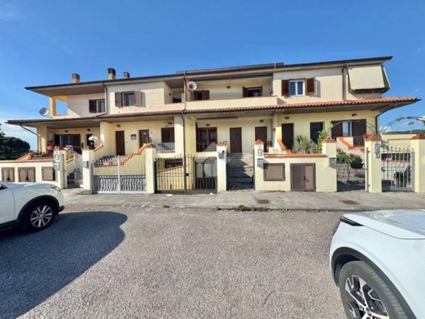 appartamento in vendita ad Assisi in zona Petrignano