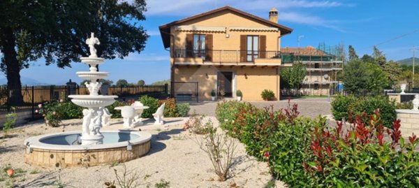 casa indipendente in vendita ad Assisi in zona Santa Maria degli Angeli