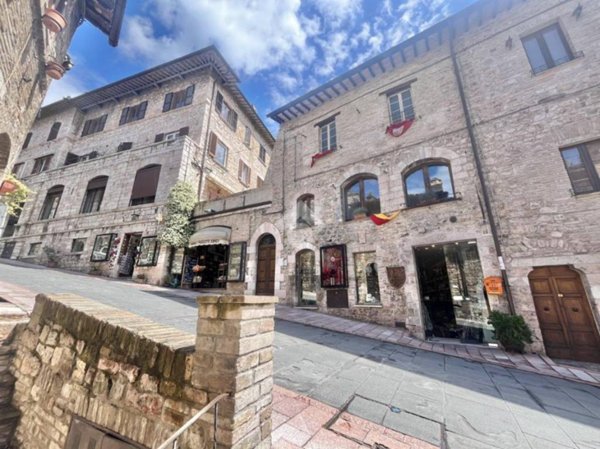 casa indipendente in vendita ad Assisi