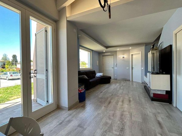 casa indipendente in vendita ad Assisi in zona Castelnuovo