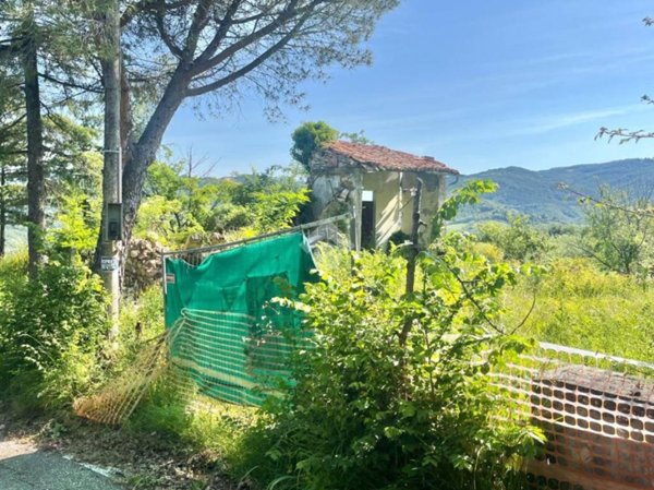casa indipendente in vendita ad Assisi in zona Costa di Trex