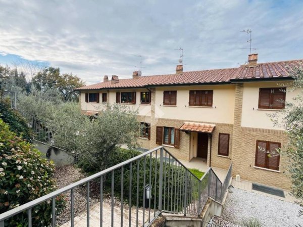 casa indipendente in vendita ad Assisi