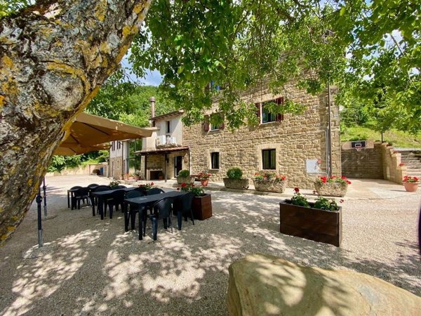 casale in vendita ad Assisi