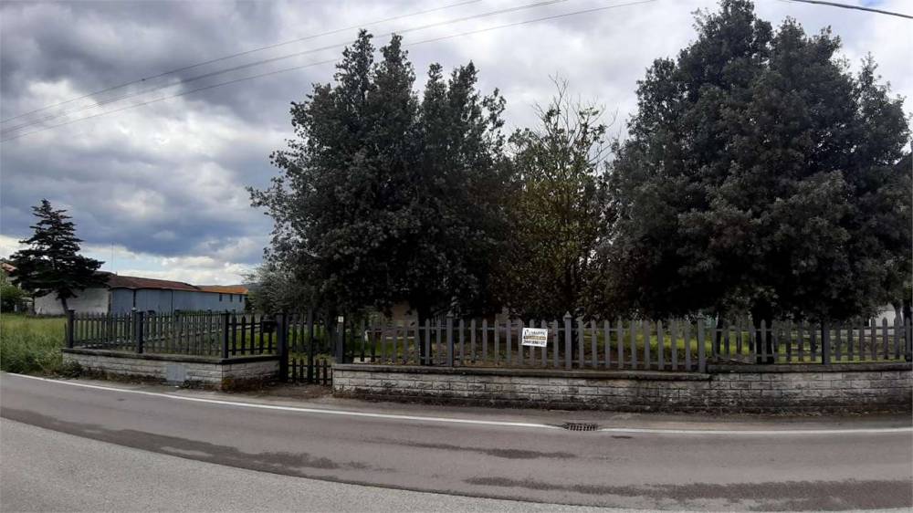 casa indipendente in vendita ad Assisi in zona Tordandrea