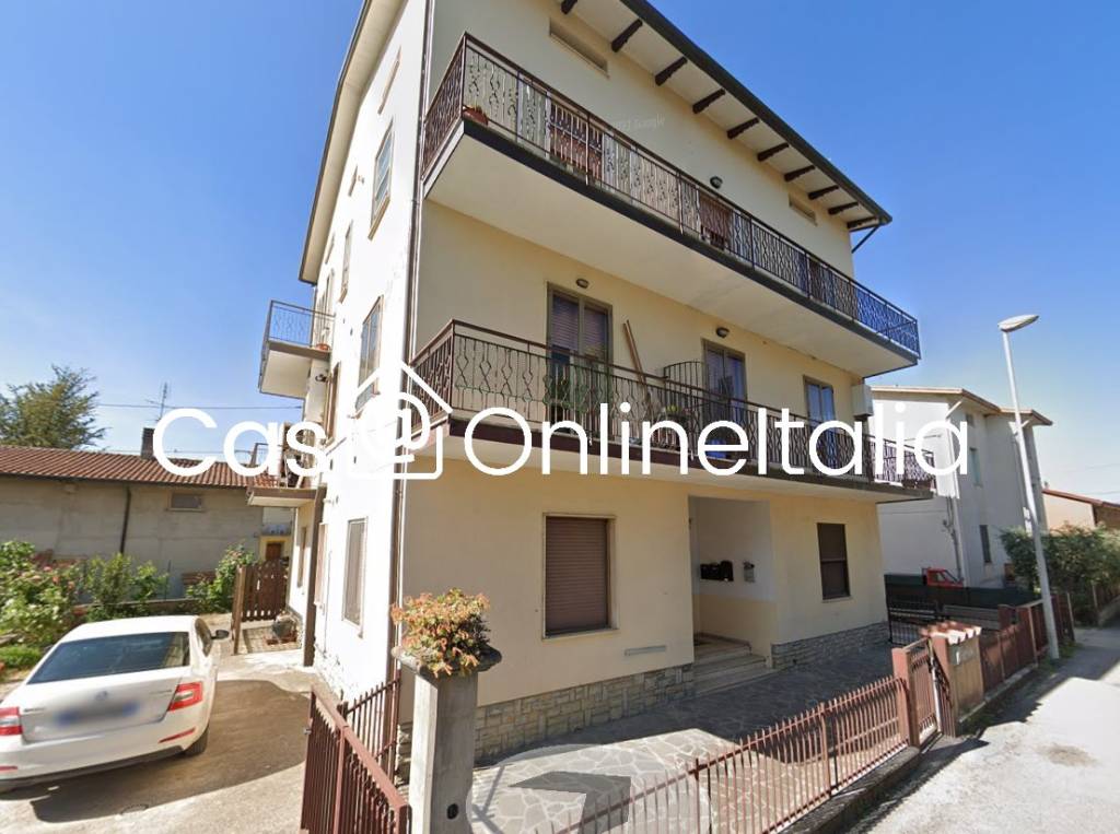 appartamento in vendita ad Assisi in zona Petrignano