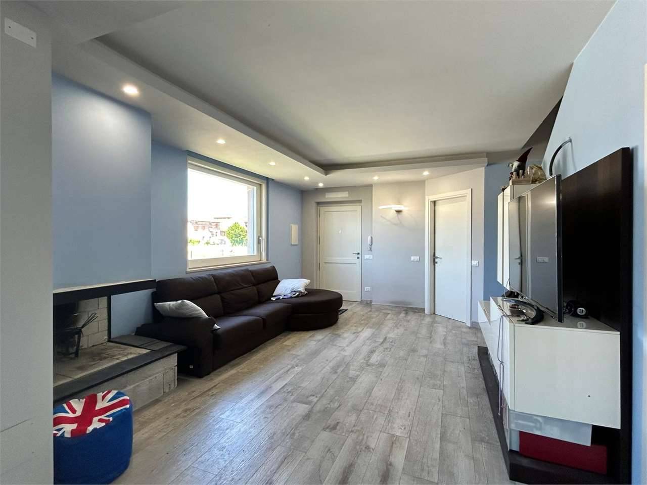 casa indipendente in vendita ad Assisi in zona Castelnuovo