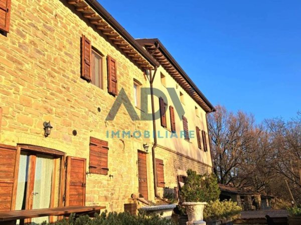 negozio in vendita ad Assisi in zona San Presto