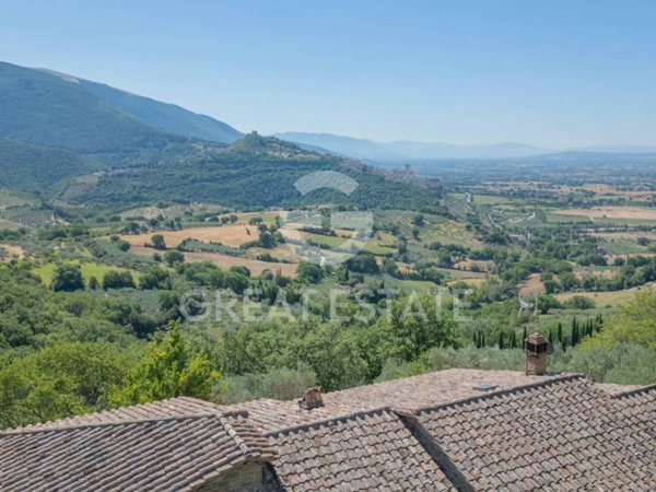 casa indipendente in vendita ad Assisi in zona Pieve San Nicolò