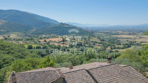 casa indipendente in vendita ad Assisi
