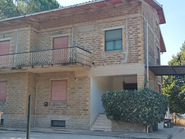 appartamento in vendita ad Assisi in zona Palazzo