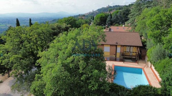 casa indipendente in vendita ad Assisi