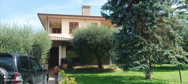 casa indipendente in vendita ad Assisi