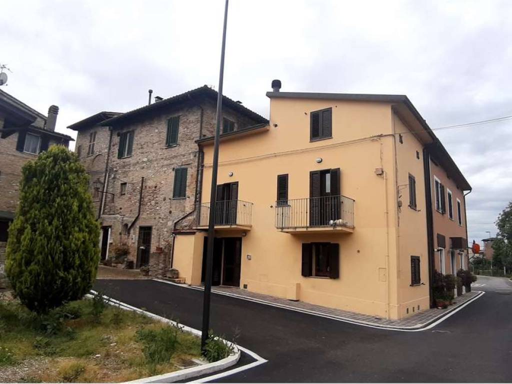 appartamento in vendita ad Assisi in zona Castelnuovo