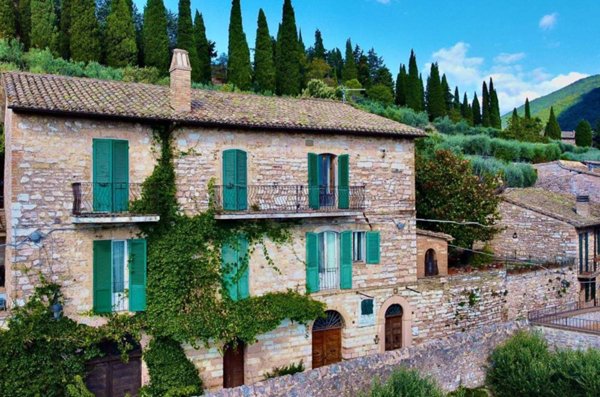 casa indipendente in vendita ad Assisi