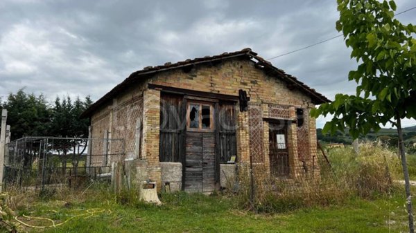 casa indipendente in vendita ad Assisi in zona Palazzo