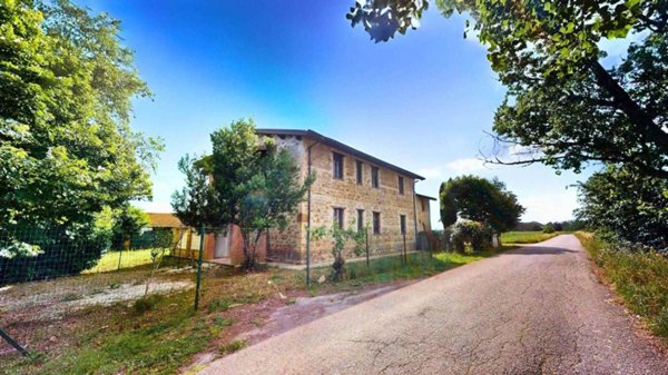 appartamento in vendita ad Assisi in zona Tordandrea