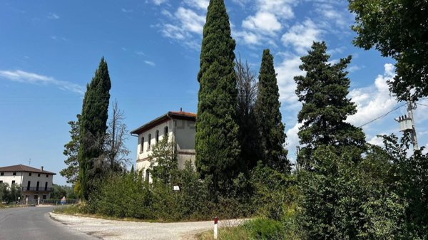 casa indipendente in vendita ad Assisi