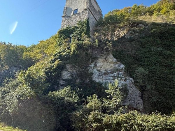 casa indipendente in vendita ad Assisi