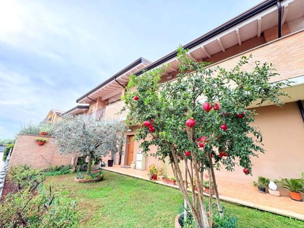 appartamento in vendita ad Assisi in zona Petrignano