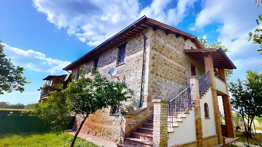 appartamento in vendita ad Assisi in zona Tordandrea