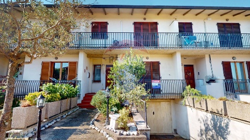 casa indipendente in vendita ad Assisi in zona Santa Maria degli Angeli