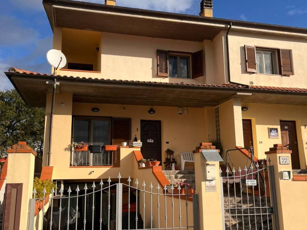 appartamento in vendita ad Assisi in zona Petrignano