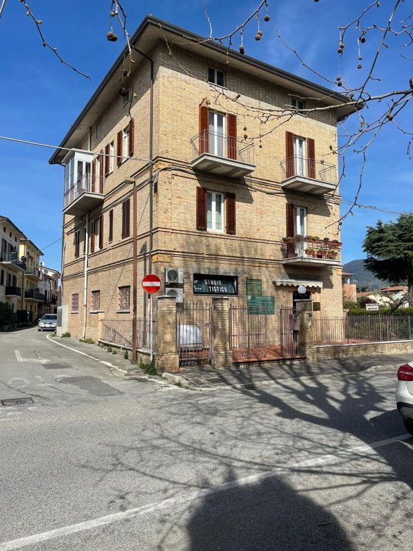 ufficio in vendita ad Assisi