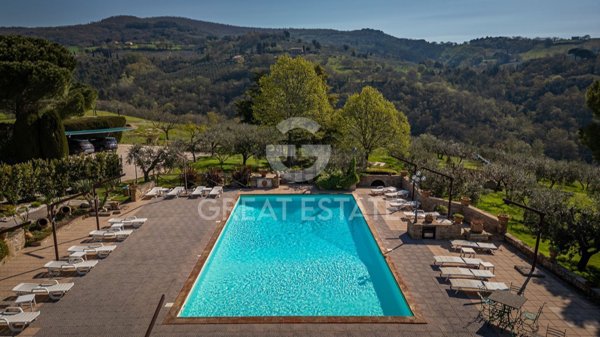 casale in vendita ad Assisi in zona Santa Maria degli Angeli