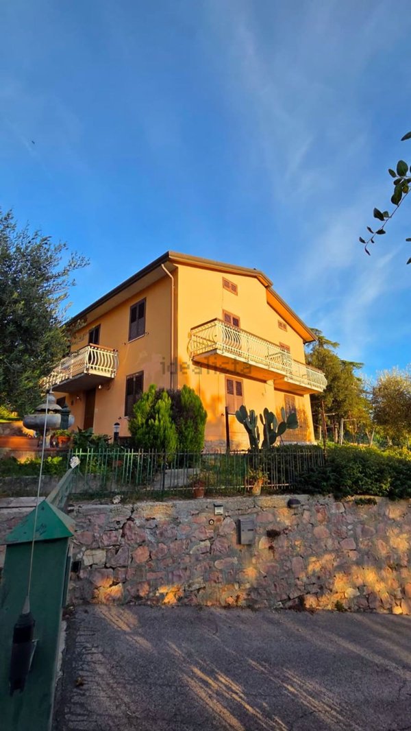 casale in vendita ad Assisi in zona Tordibetto