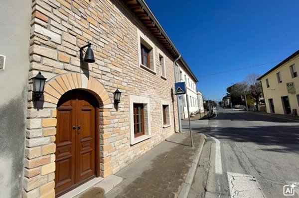 casa indipendente in vendita ad Assisi in zona Tordandrea
