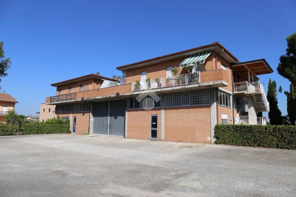 casa indipendente in vendita ad Assisi in zona Santa Maria degli Angeli