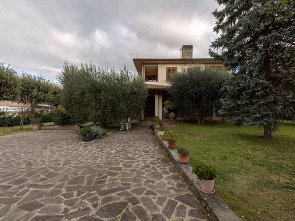 casa indipendente in vendita ad Assisi in zona Santa Maria degli Angeli