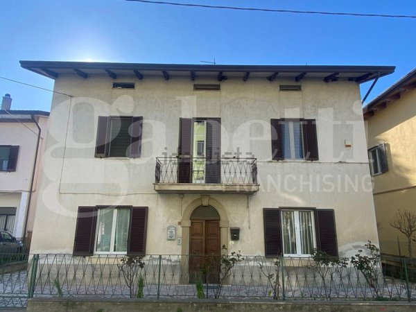 casa indipendente in vendita ad Assisi in zona Petrignano