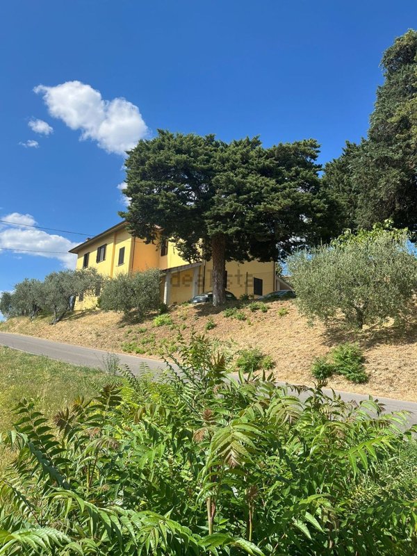 casa indipendente in vendita ad Assisi