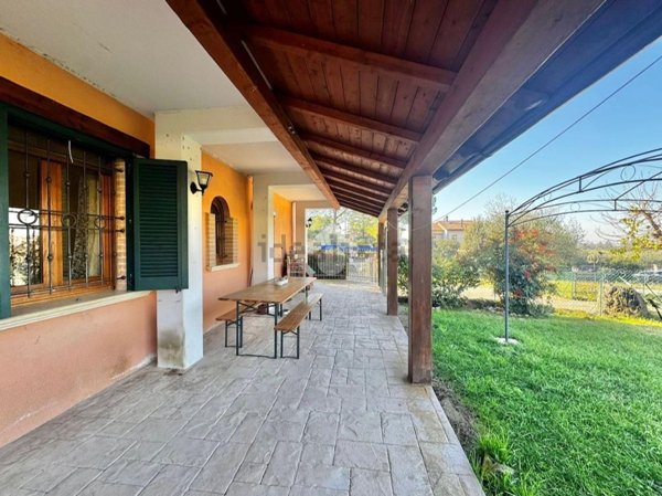 casa indipendente in vendita ad Assisi