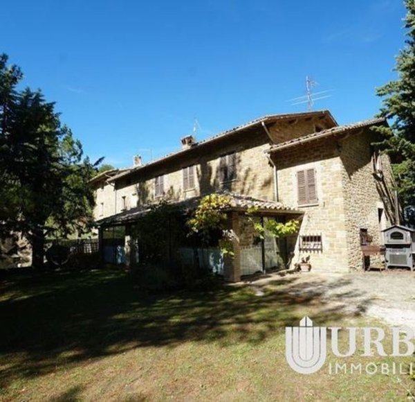 casa indipendente in vendita ad Assisi in zona Porziano