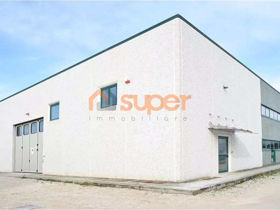 ufficio in vendita ad Assisi in zona Petrignano