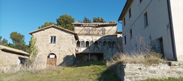 casa indipendente in vendita ad Assisi