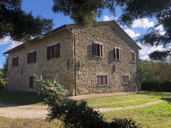 casale in vendita ad Assisi in zona Porziano