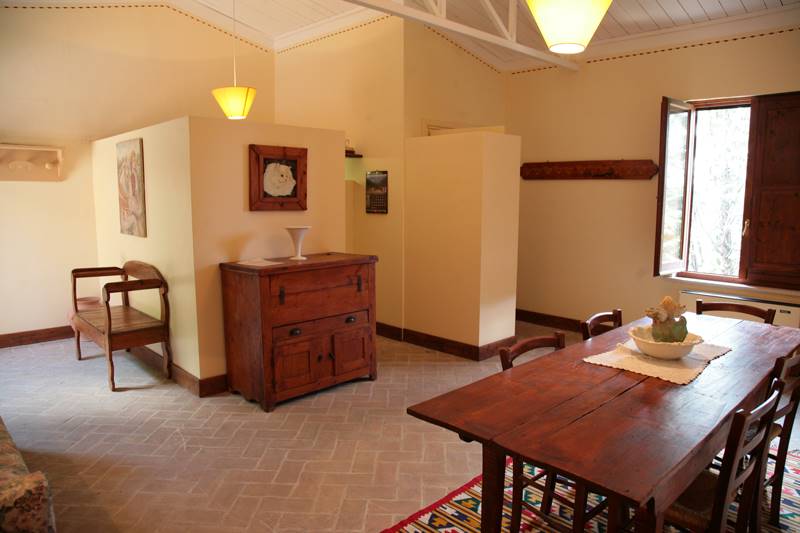 negozio in vendita ad Assisi in zona Viole