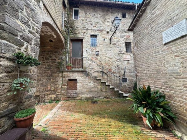 appartamento in vendita ad Assisi in zona Castelnuovo