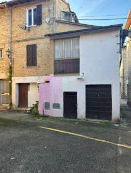 appartamento in vendita ad Assisi in zona Tordandrea