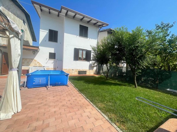 appartamento in vendita ad Assisi in zona Petrignano