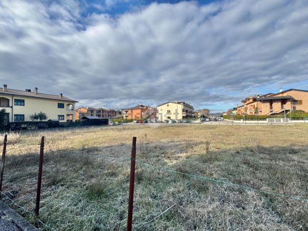 terreno edificabile in vendita ad Assisi in zona Petrignano