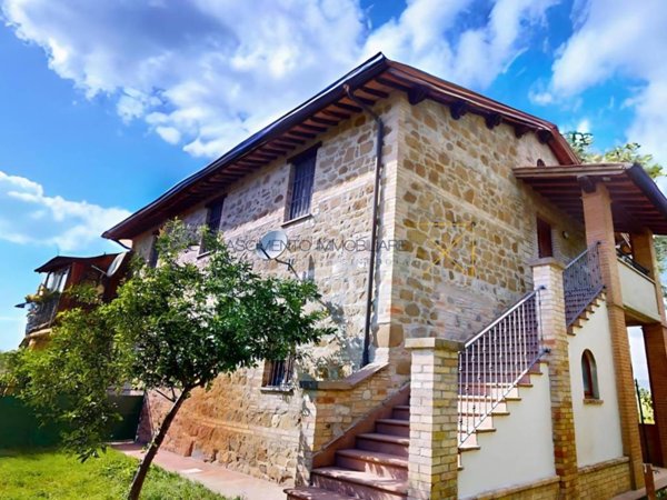 appartamento in vendita ad Assisi in zona Tordandrea