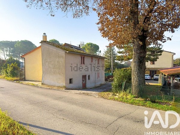 casa indipendente in vendita ad Assisi in zona Rivotorto